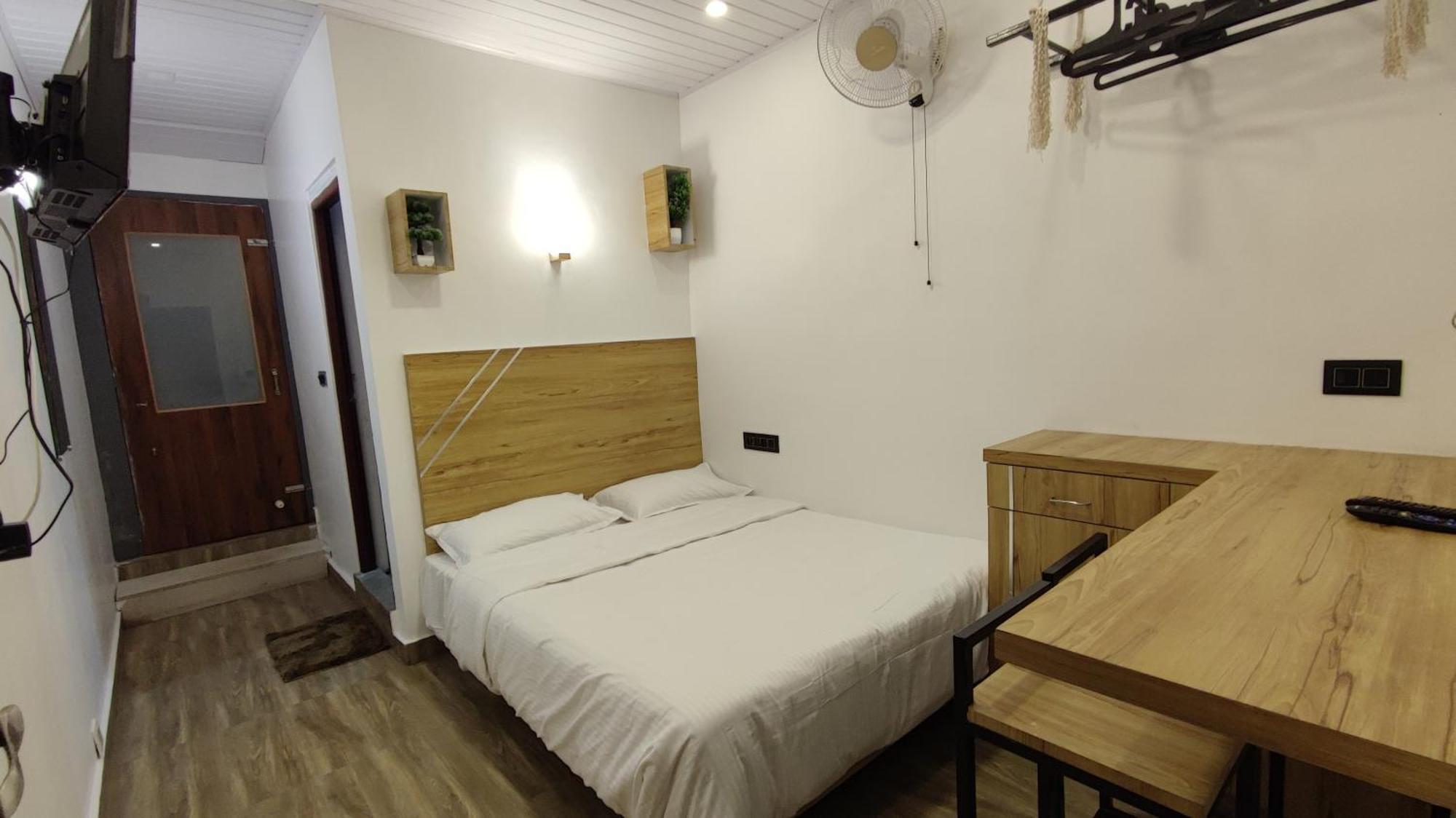 Birdwing Cottage, Homestay Munnar